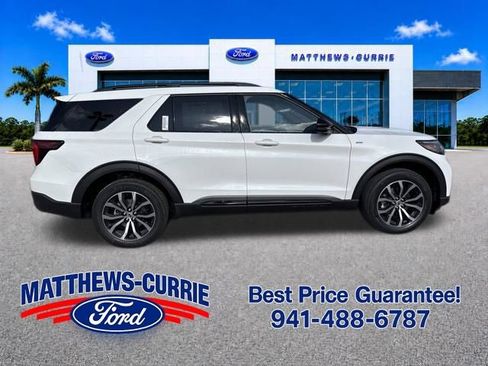 New 2026 Ford Explorer ST-Line AWD/4WD image 3