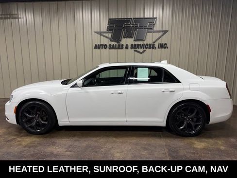 Used 2022 Chrysler 300 S RWD image 3