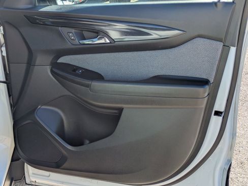 Used 2024 Chevrolet TrailBlazer LT image 28