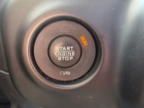 Used 2022 Jeep Wrangler Unlimited Sport AWD/4WD image 26