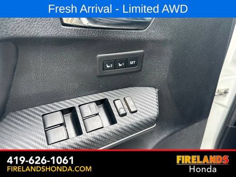 Used 2015 Toyota RAV4 Limited w/ Technology Package AWD/4WD image 15
