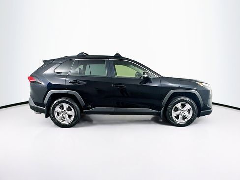 Used 2025 Toyota RAV4 XLE image 10