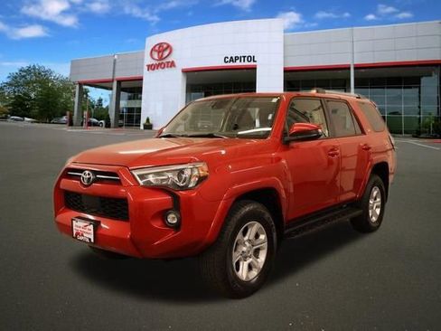 Used 2024 Toyota 4Runner SR5 AWD/4WD image 6