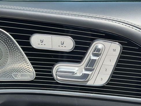 Used 2022 Mercedes-Benz Maybach GLS 600 4MATIC image 30