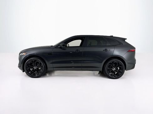 Used 2025 Jaguar F-PACE R-Dynamic S image 2