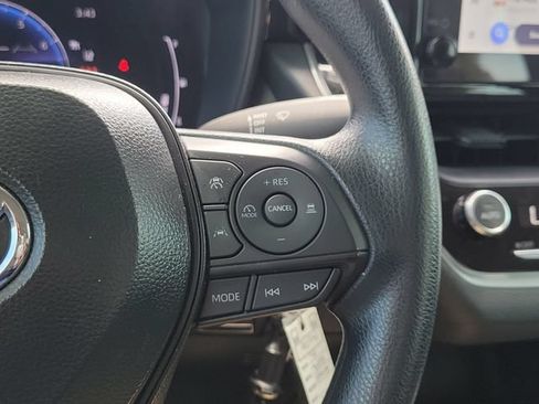 Used 2026 Toyota Corolla LE FWD image 30