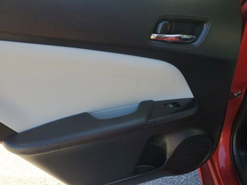 Used 2016 Toyota Prius Four FWD image 12