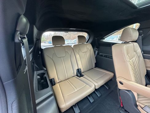 New 2026 Kia Sorento SX Prestige w/ Olive Brown Leather Package image 29