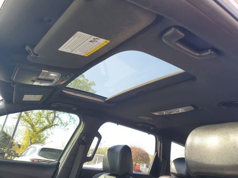 Used 2024 Kia Telluride EX X-Line image 11