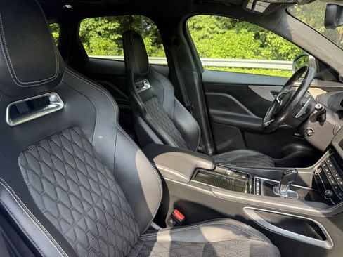 Used 2019 Jaguar F-PACE SVR AWD/4WD image 23