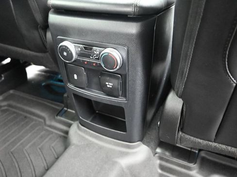 Used 2021 Ford Explorer Platinum w/ Equipment Group 601A AWD/4WD image 35