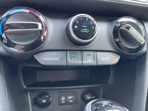 Used 2021 Hyundai Kona SEL FWD image 21