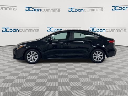 Used 2024 Toyota Corolla LE FWD image 5