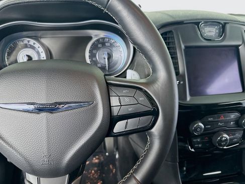 Used 2021 Chrysler 300 S image 41