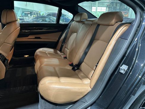 Used 2012 BMW 750Li RWD image 5