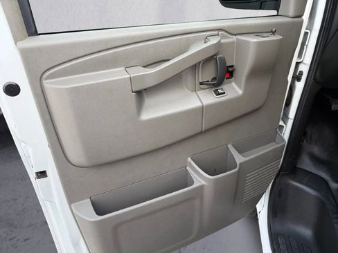 Used 2020 Chevrolet Express 2500 w/ Driver Convenience Package image 14