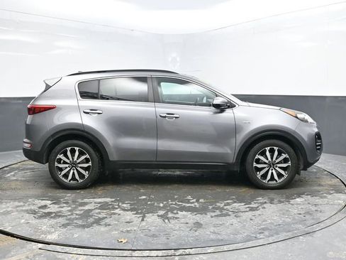 Used 2018 Kia Sportage EX w/ Option Group 040 image 8