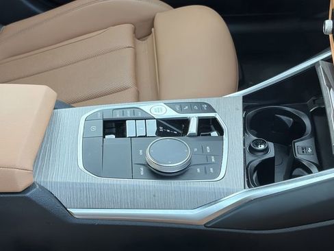 Certified 2025 BMW 330i Sedan image 6