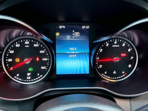 Used 2020 Mercedes-Benz C 300 Sedan image 26