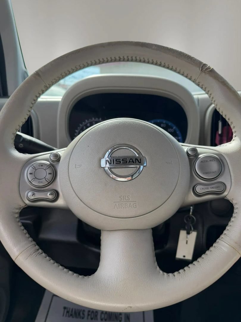 Used 2011 Nissan Cube 1.8 S w/ Interior Designer Pkg FWD image 21