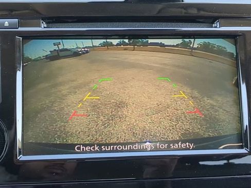 Used 2020 Nissan Rogue SV image 24