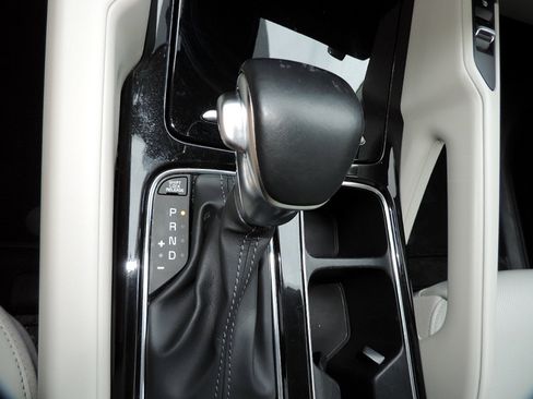 Used 2024 Kia Telluride S w/ S Sunroof Package FWD image 20