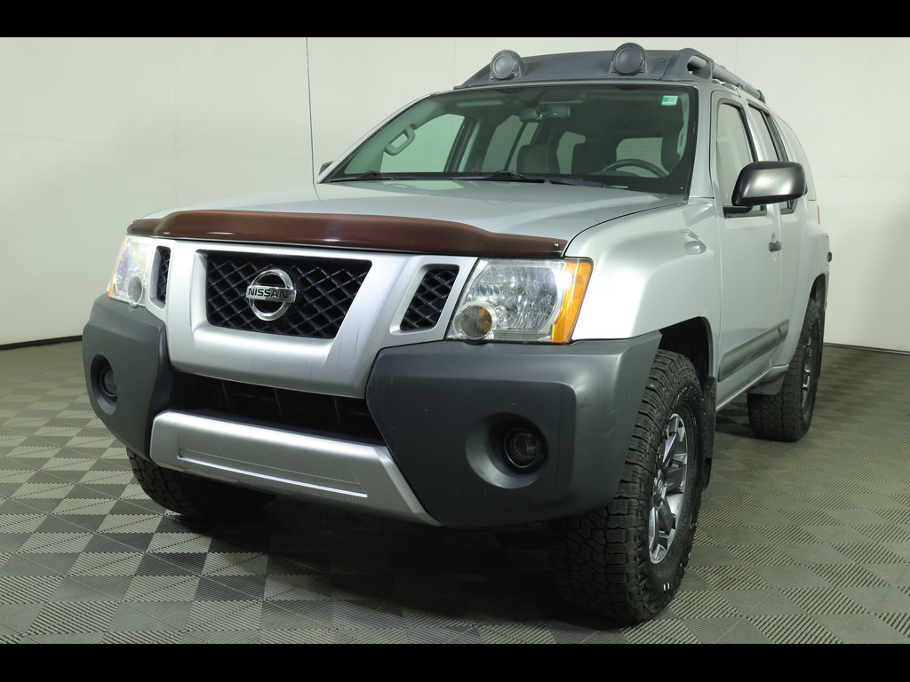 Used 2015 Nissan Xterra PRO-4X AWD/4WD image 1