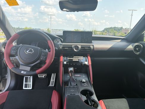 Used 2025 Lexus IS 500 w/ F-Sport Performance RWD image 27