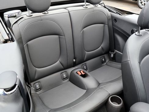 Used 2022 MINI Cooper Convertible w/ Premium Package FWD image 30