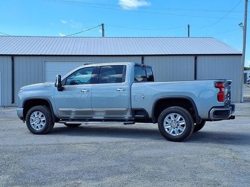 Used 2024 Chevrolet Silverado 3500 High Country AWD/4WD image 16