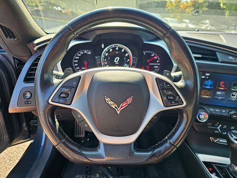 Used 2019 Chevrolet Corvette Stingray Coupe w/ Carbon Flash Badge Package image 10