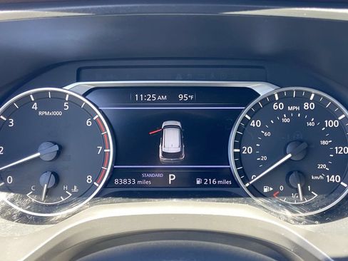 Used 2023 Nissan Rogue SV w/ SV Premium B Package FWD image 7