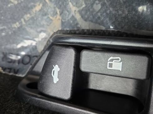 Used 2024 Toyota Corolla LE FWD image 15