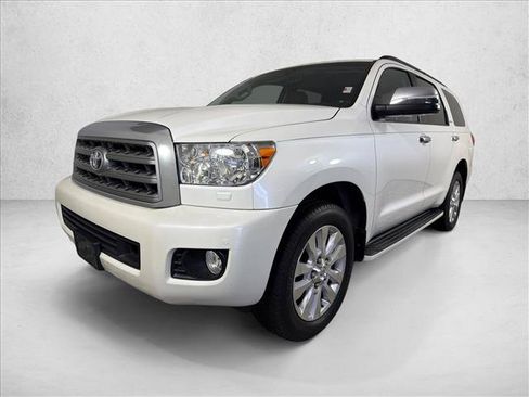 Used 2016 Toyota Sequoia Platinum RWD image 9