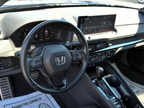 Used 2023 Honda Accord Sport image 14