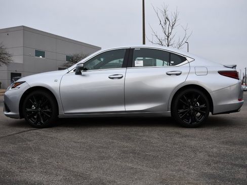 New 2025 Lexus ES 350 F Sport image 4