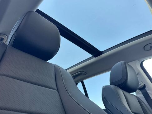 New 2026 Mercedes-Benz GLS 450 4MATIC image 17