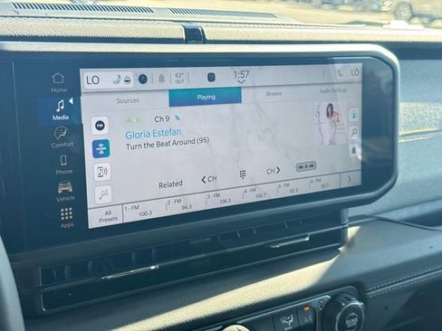 Used 2024 Jeep Wrangler Unlimited Sahara image 27