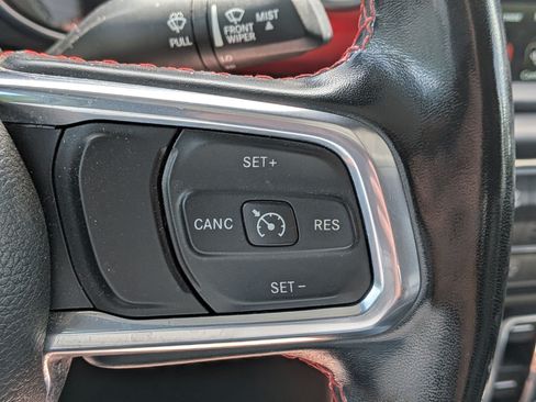 Used 2021 Jeep Gladiator Rubicon AWD/4WD image 18