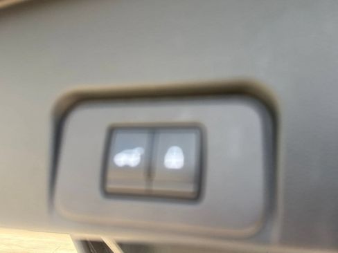 Certified 2025 Nissan Rogue SV FWD image 37