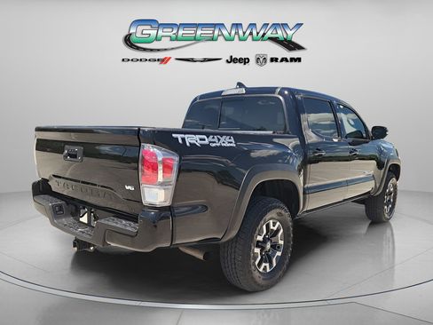 Used 2023 Toyota Tacoma TRD Off-Road w/ TRD Premium Off Road Package AWD/4WD image 3