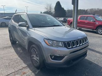 Used 2020 Jeep Compass Latitude video 1