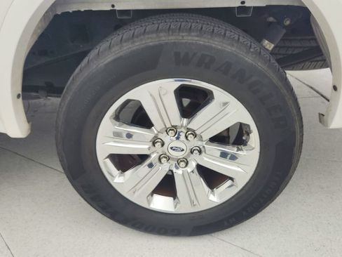 Used 2019 Ford F150 Lariat RWD image 30