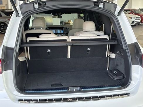 New 2026 Mercedes-Benz GLS 580 4MATIC image 35