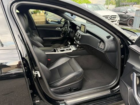 Used 2018 Kia Stinger GT1 RWD image 26