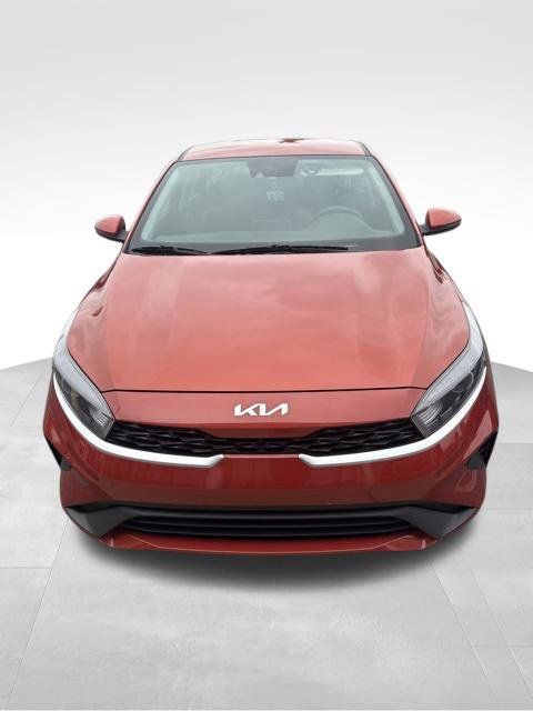 Certified 2024 Kia Forte LXS w/ LXS Technology Package FWD image 3