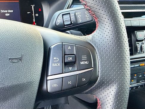 Used 2025 Ford Escape ST-Line Select image 38