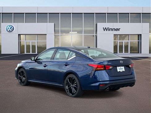 Used 2023 Nissan Altima 2.5 SR image 3