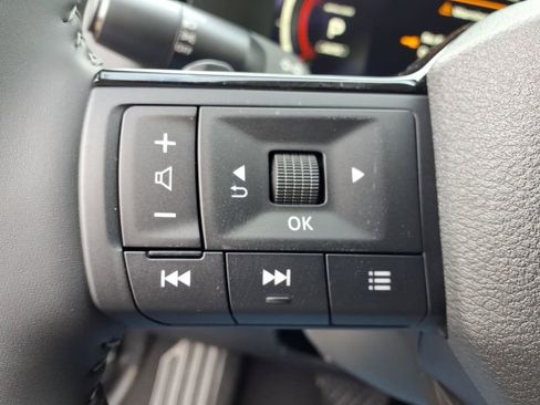 New 2026 Nissan Pathfinder SL image 20