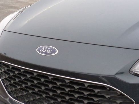 Used 2022 Ford Escape SEL image 12